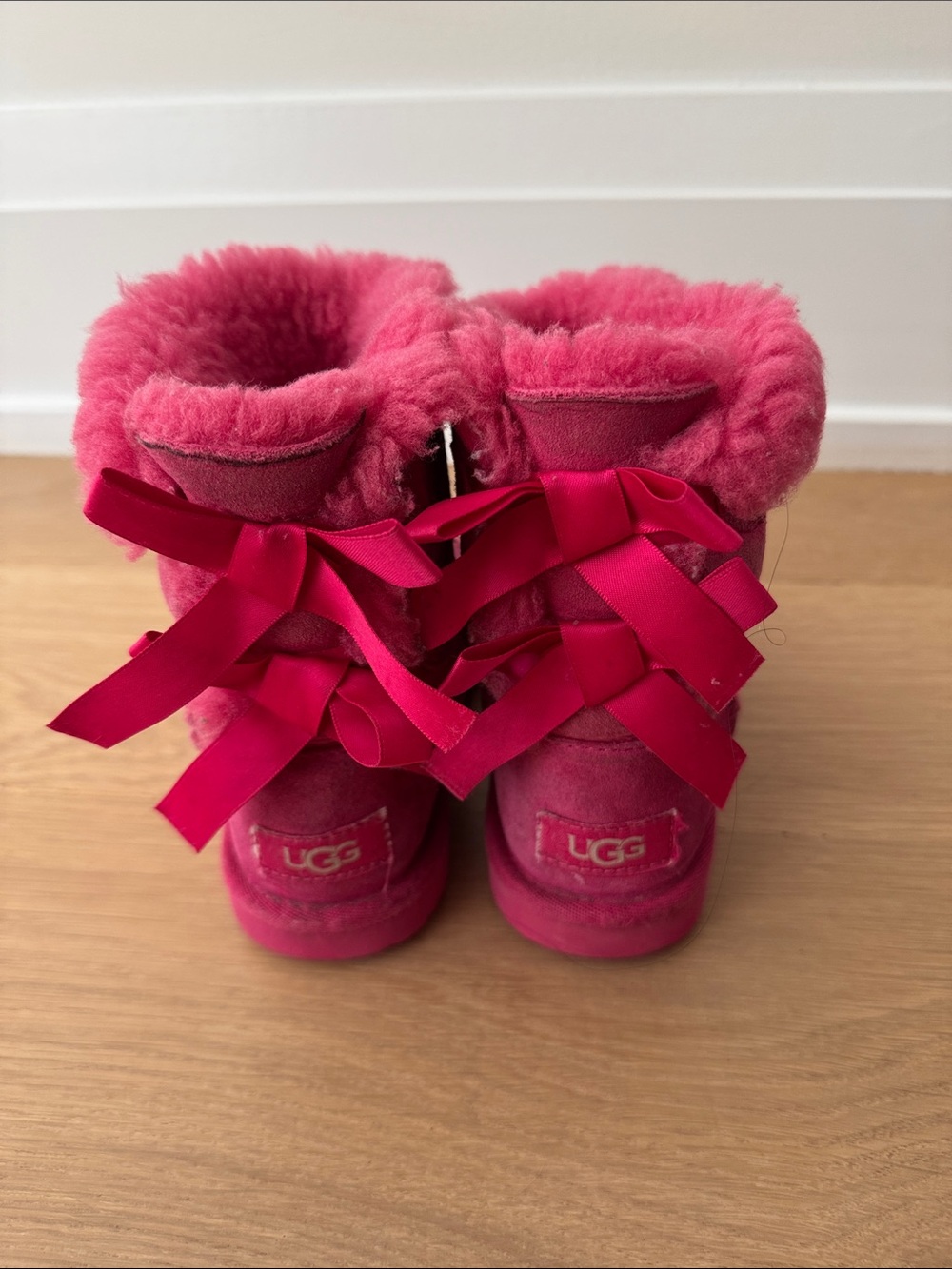UGG Kids Hot Pink Bow-Back Shearling Boots